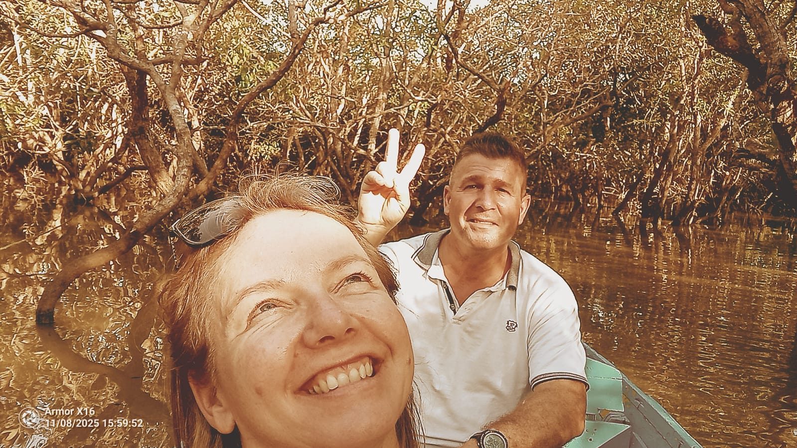 Balade en barque dans les mangroves du lac Tonlé Sap, Cambodge